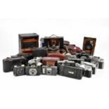 A collection of film cameras, mostly 35mm, to include a Pentax AF Zoom, a Minolta Dynax 3000i, a
