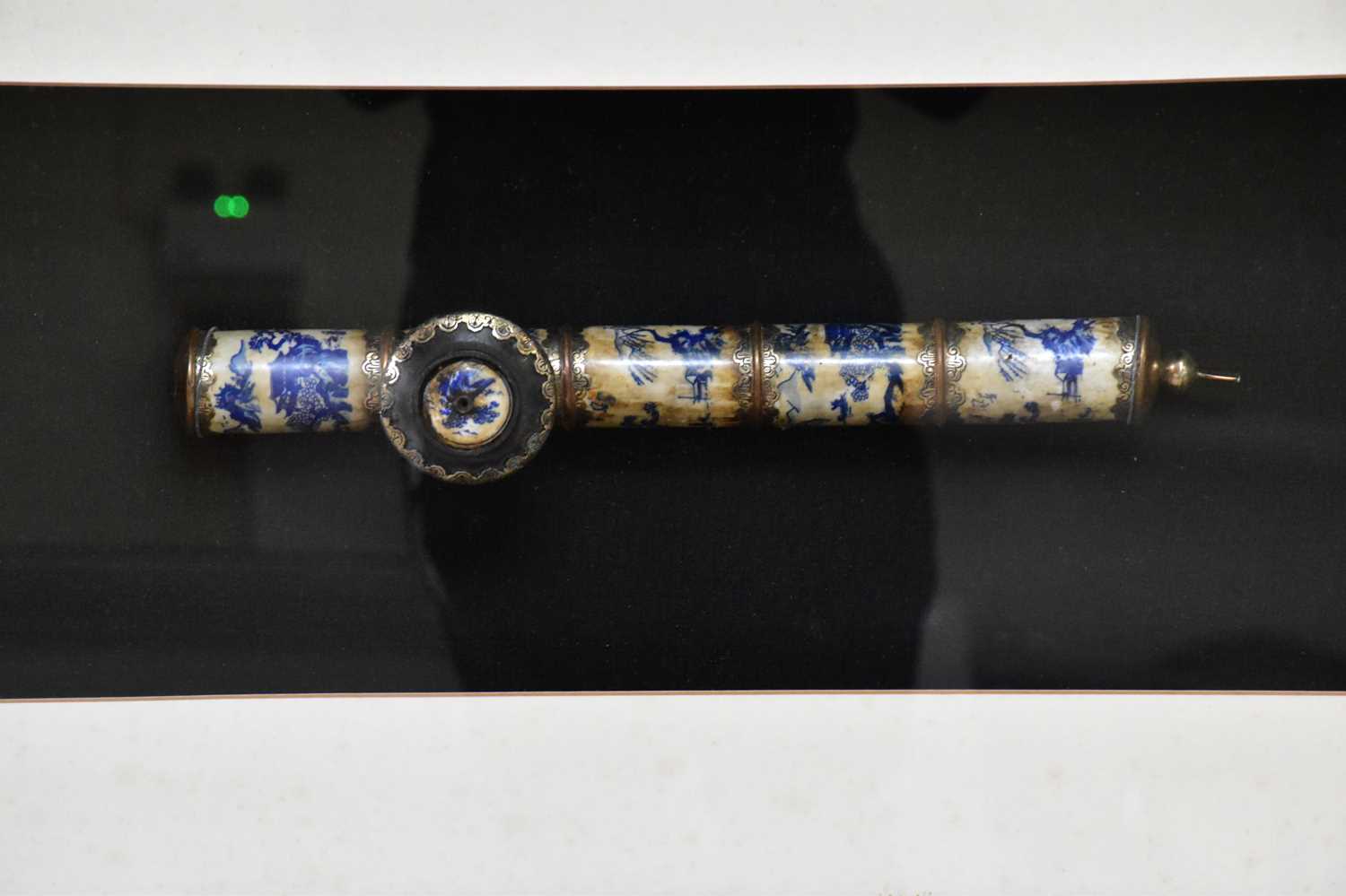 A green resin and white metal mounted opium pipe, together with a blue and white metal mounted opium - Image 2 of 4