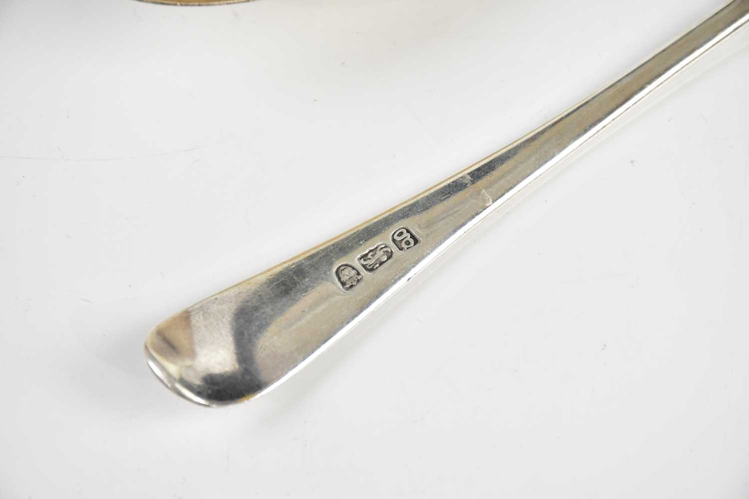 GEORGE SMITH II (probably); a pair of George III hallmarked silver tablespoons, London 1806, and - Image 2 of 4