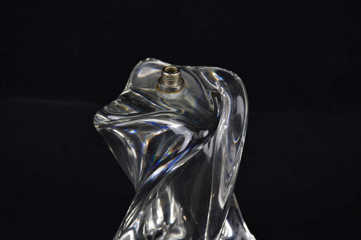 SAINT-LOUIS; a crystal perfume bottle (lacking stopper), height including mount 12cm. Condition - Image 3 of 6
