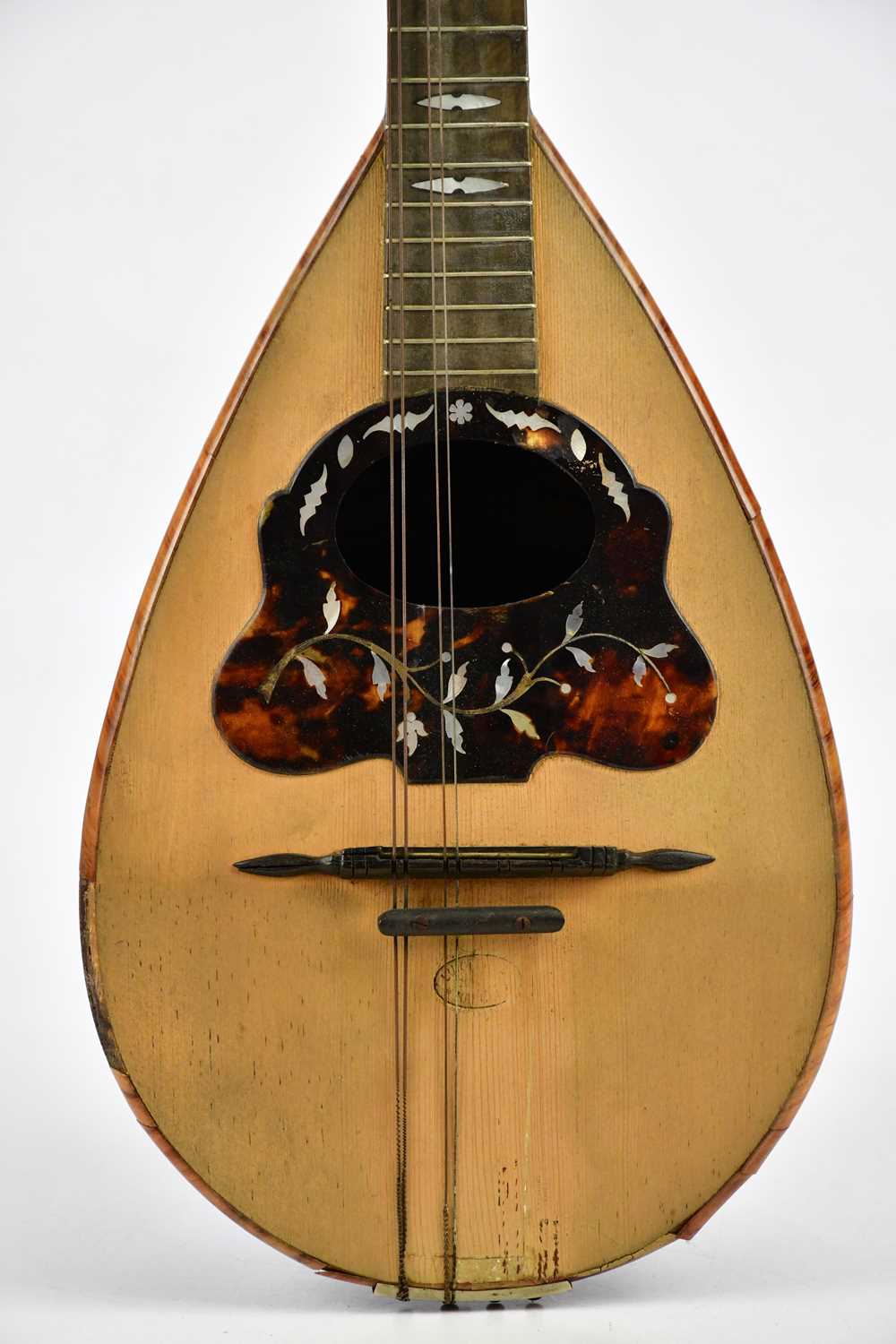 LUIGI DORIGO OF NAPOLI; a cased mandolin. - Bild 2 aus 6