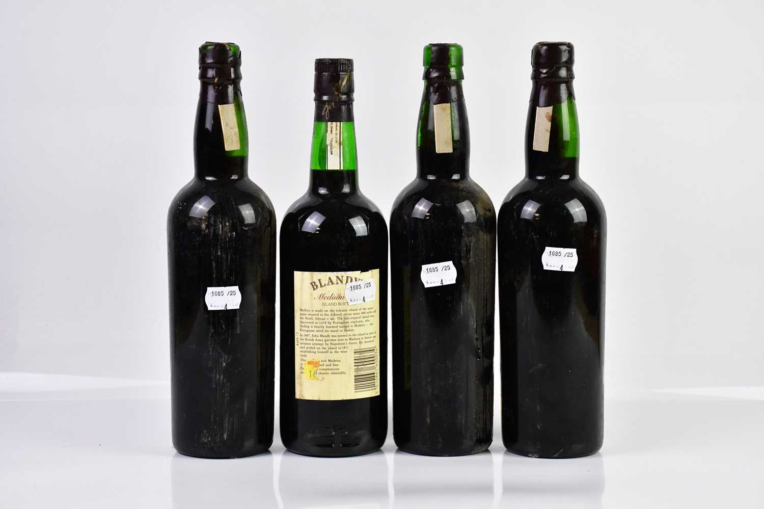 MADEIRA; four bottles comprising two bottles Reserva Malvazia 1966, a bottle Reserva Malvazia 1955 - Bild 2 aus 3