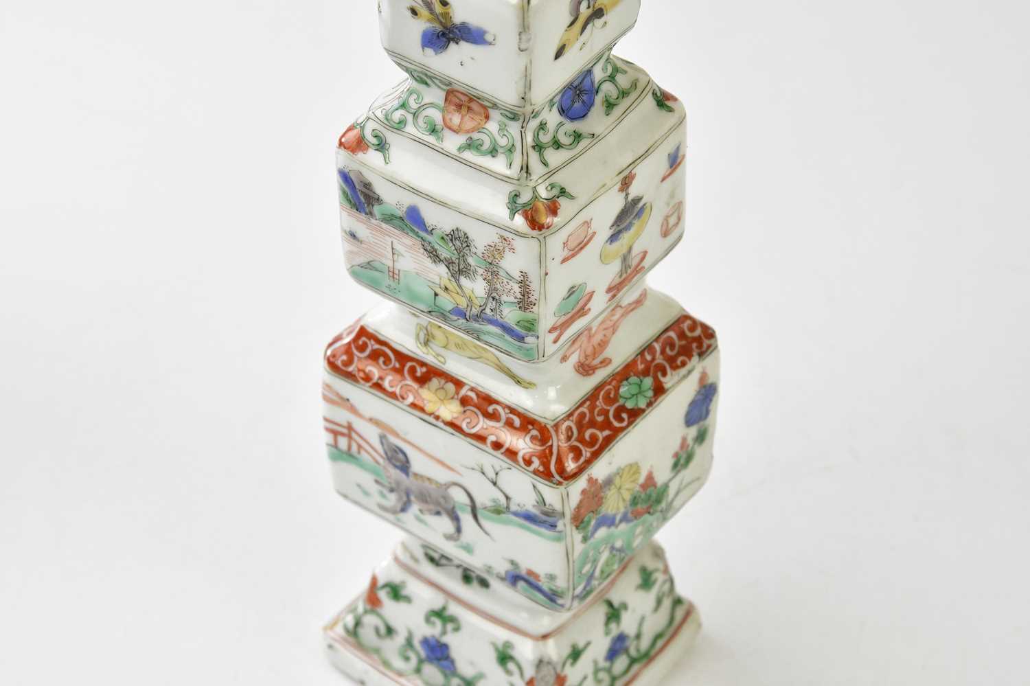 A pair of 18th century Chinese Famille Verte Wucai porcelain vases, of square form, each painted - Image 15 of 17