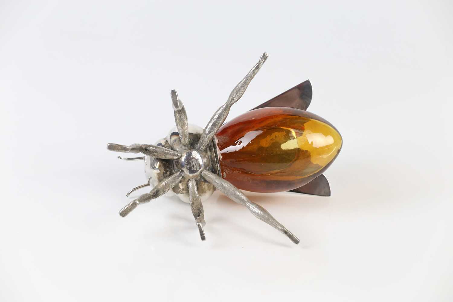 MAPPIN & WEBB; a silver plated bee honey pot with amber glass body, height 8.5cm. - Image 7 of 8
