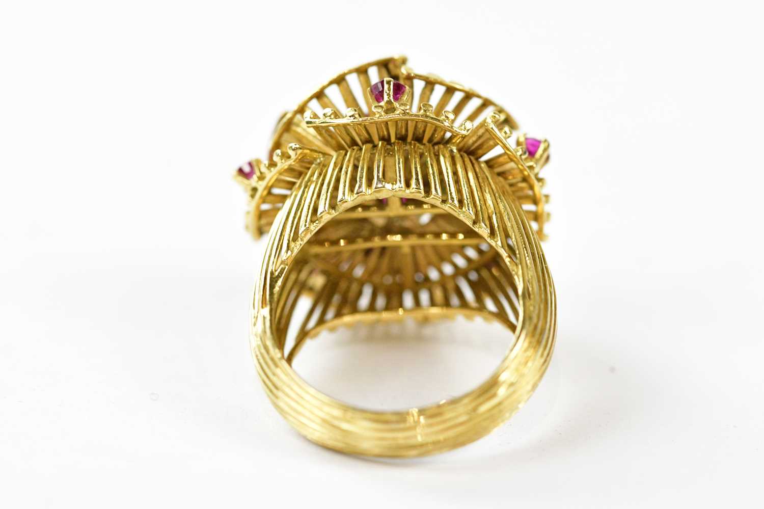 A large 18ct yellow gold floral cluster ring set with central diamond surrounded by rubies, size - Image 3 of 4