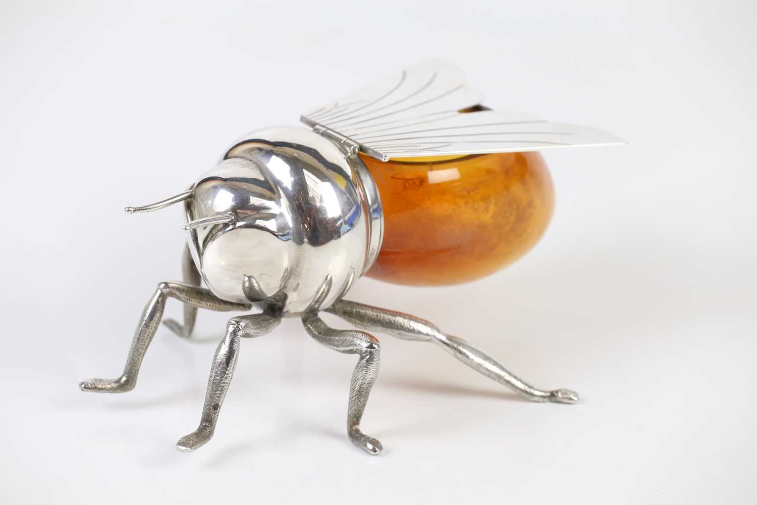 MAPPIN & WEBB; a silver plated bee honey pot with amber glass body, height 8.5cm. - Image 2 of 8