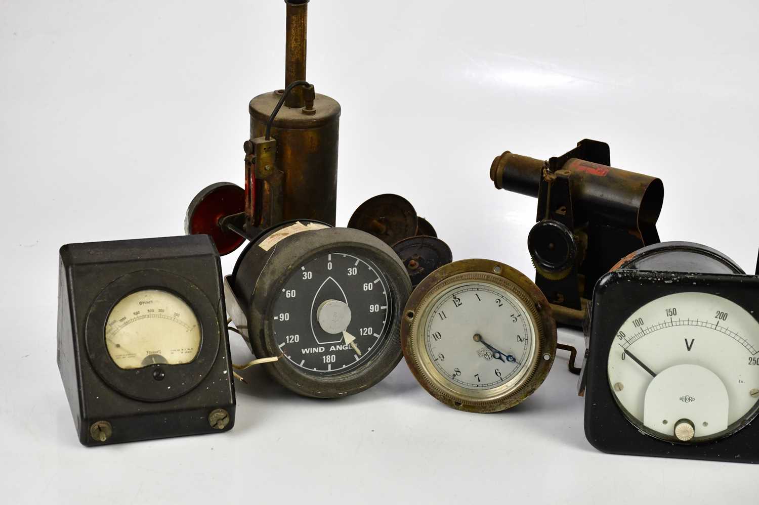 GENERAL ELECTRIC CO LTD; a WWI volt meter, number 6486 and dated 1915, height 9cm, with a record - Image 2 of 4