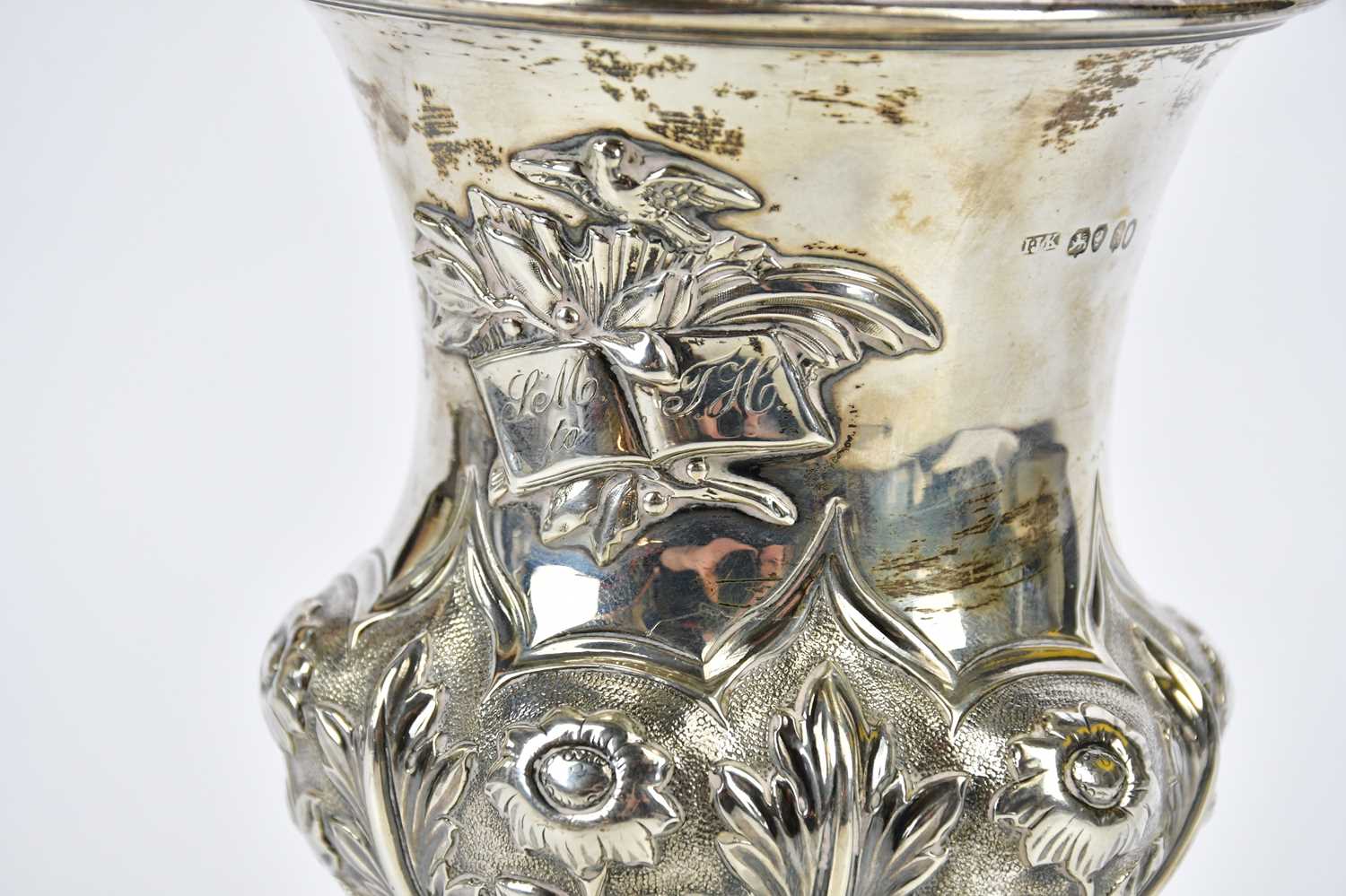 JOHN JAMES KEITH; a William IV hallmarked silver goblet with embossed floral decoration, London - Image 2 of 4
