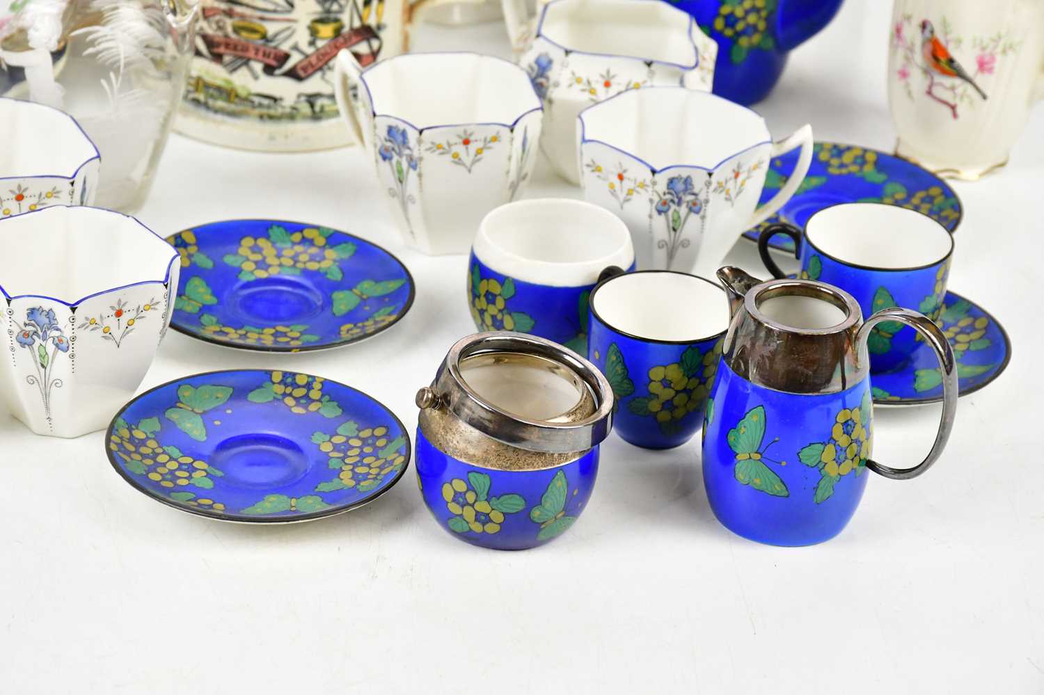 SHELLEY; a thirteen piece part coffee service, pattern 11561, with a Royal Doulton part coffee - Image 3 of 4