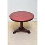 A Victorian mahogany circular breakfast table, height 68cm, diameter 89cm.