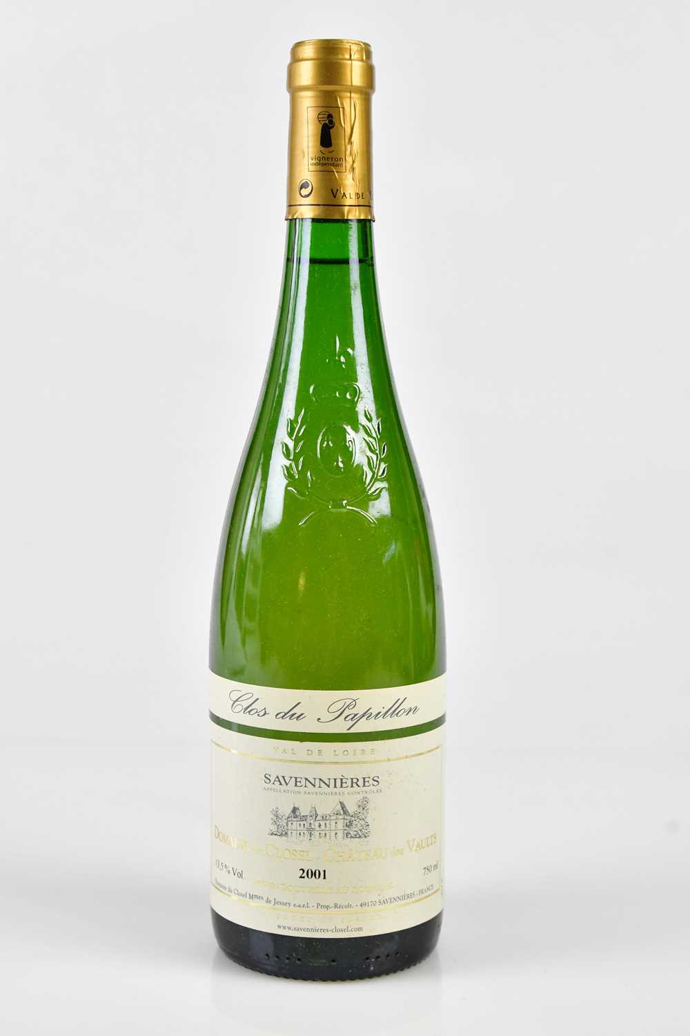 WHITE WINE; six bottles Savennieres Domaine du Closel - Chateau Des Vaults, 2001, 750ml, 13.5%, in - Image 2 of 5