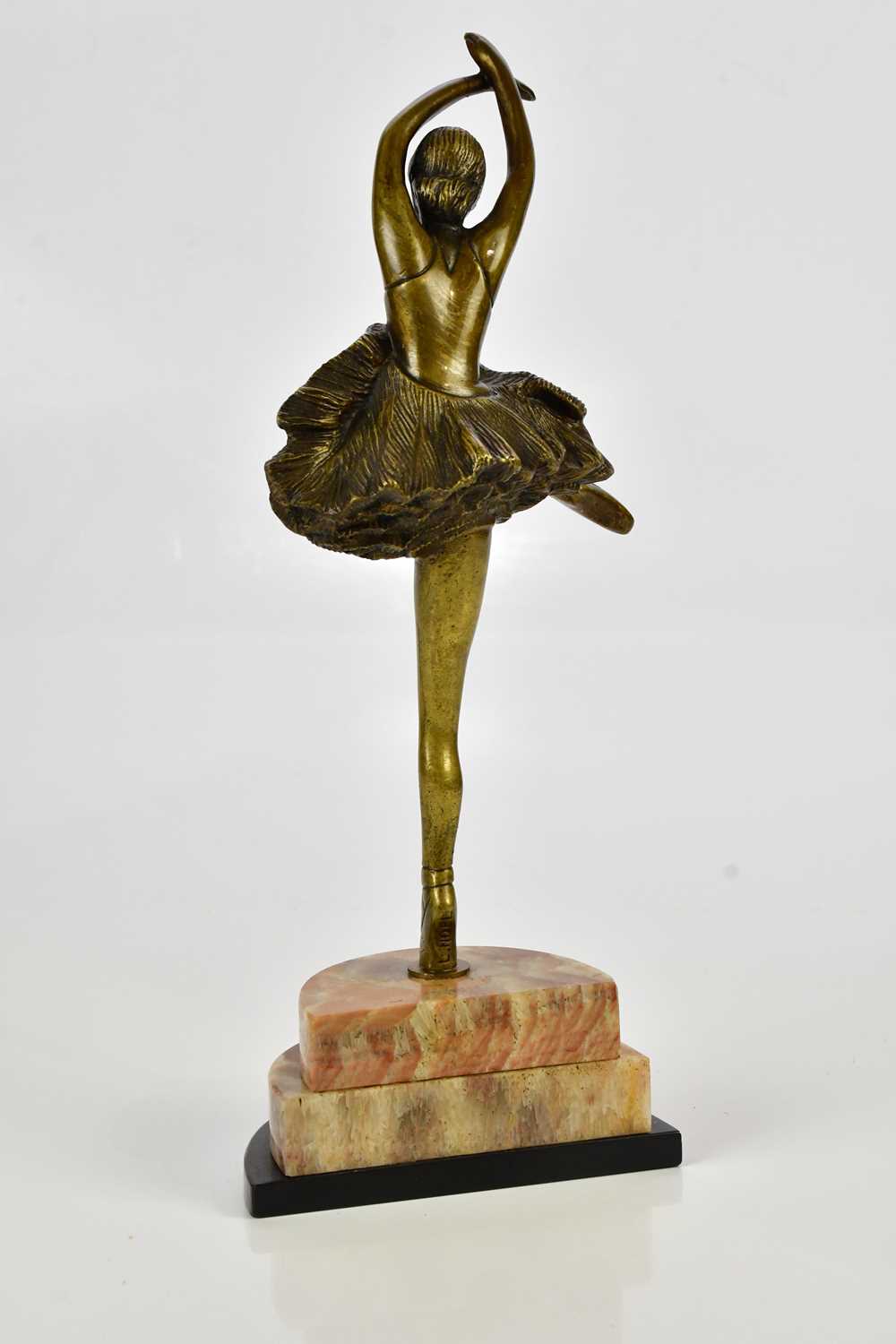 An Art Deco style bronze figure of a dancer, on stepped marble base, signed Noel, height 29cm. - Image 4 of 5