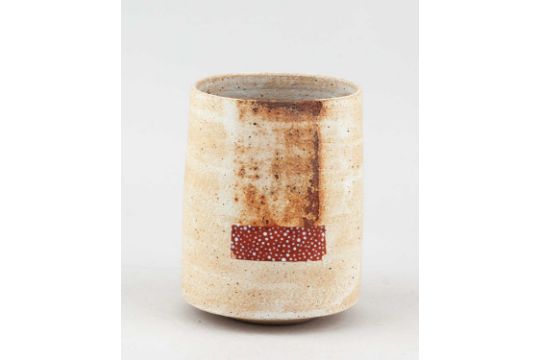 † ROBIN WELCH (1936-2019); a cylindrical stoneware vessel covered in sandy yellow glaze and iron - Image 1 of 7