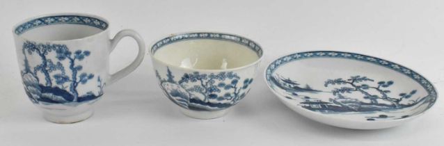 WORCESTER; an 18th century blue and white tea bowl with saucer and matching teacup (3). Condition