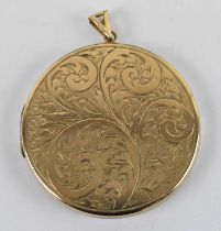 A 9ct yellow gold locket pendant, diameter 4cm, approx 16.5g.