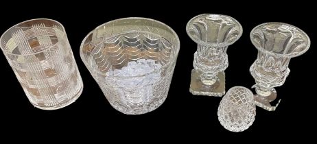 WILLIAM YEOWARD; a pair of crystal glass urns, height 26cm, a William Yeoward vase, height 14cm, a