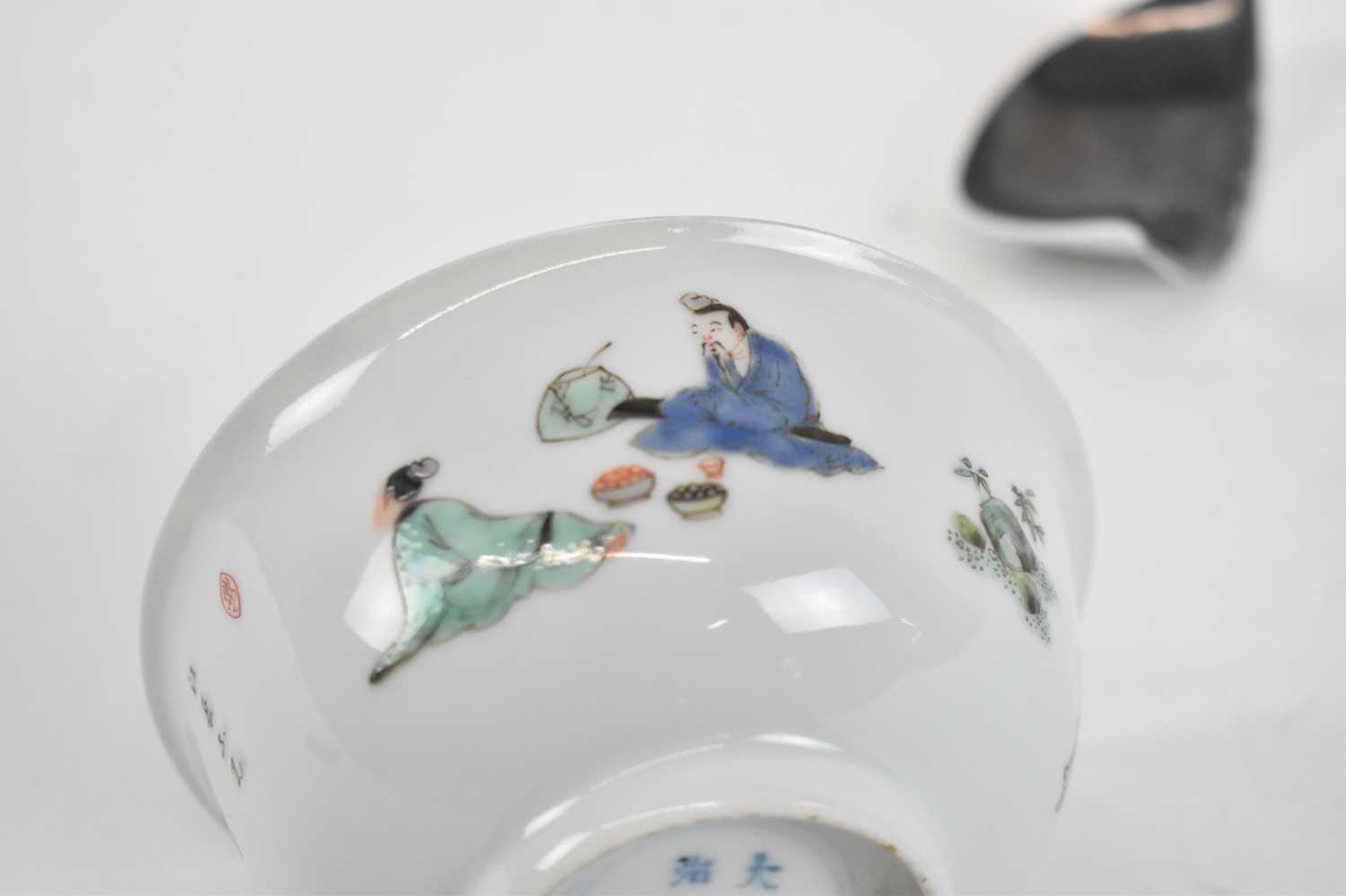 A Chinese Kangxi porcelain bowl with painted exterior and silvered interior, six character mark to - Image 4 of 13