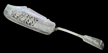 JOSEPH & ALBERT SAVORY; a Victorian hallmarked silver fish server with carved and pierced fish