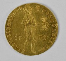 A Dutch one dukat gold coin, 1831, diameter 2cm, approx 3.5g.