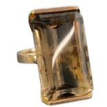 A yellow metal smoky quartz set ring, size Q, approx 18g.