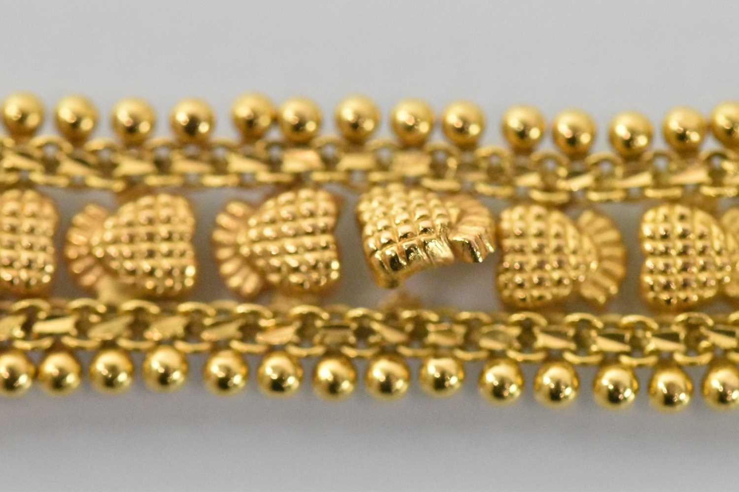An Indian 22ct yellow gold fine link bracelet, length 18.5cm, approx 12.7g. Condition Report: Please - Image 2 of 3
