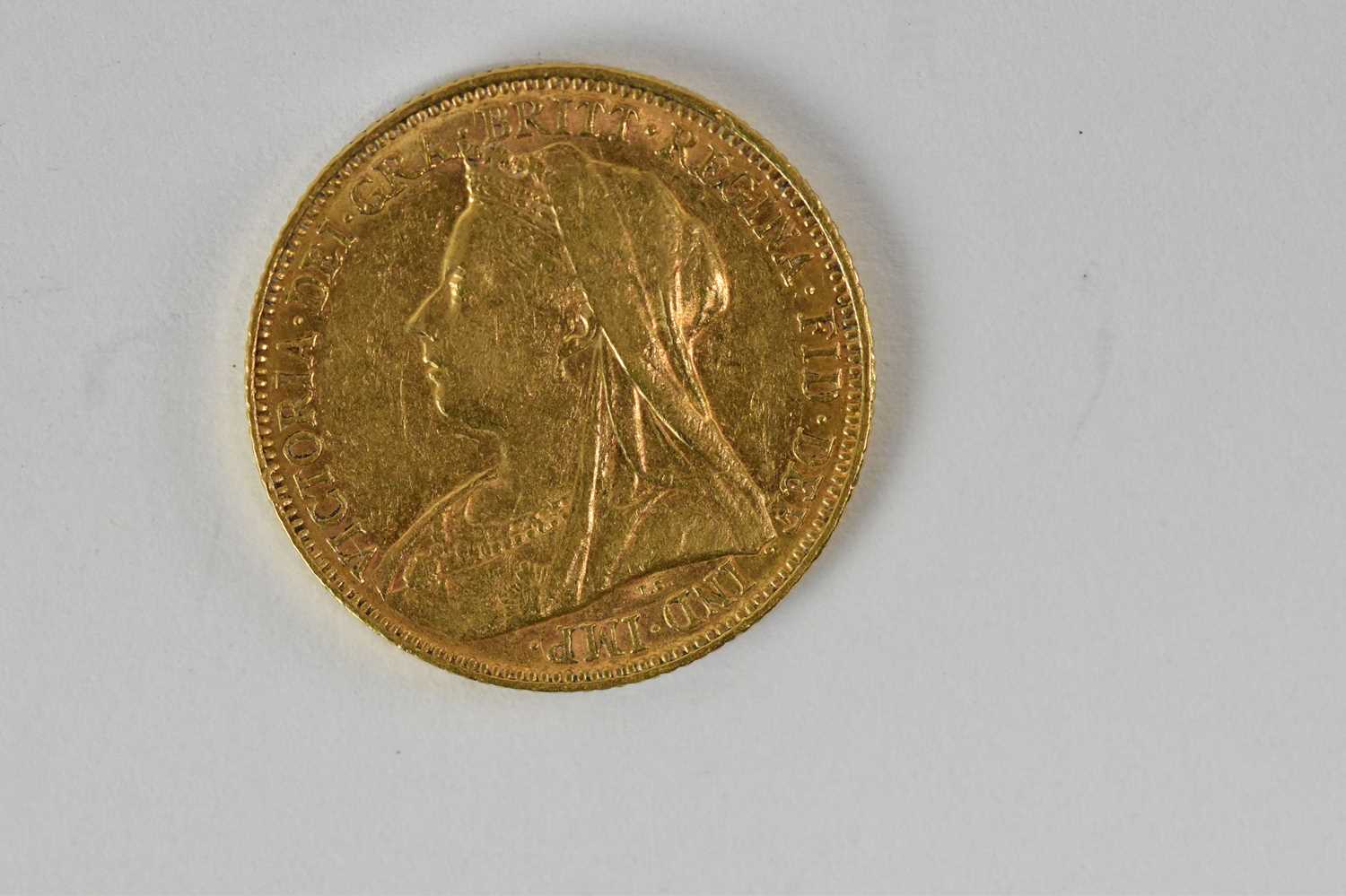 A Victoria 1900 full sovereign, old head. - Image 2 of 2