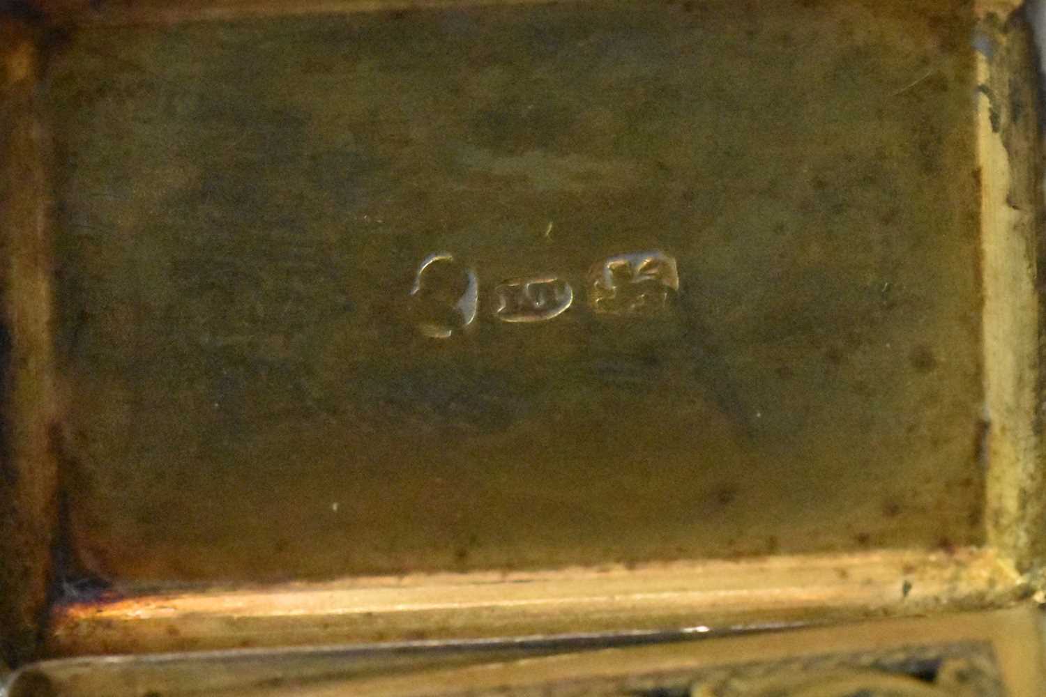 JOSEPH TAYLOR; a George III hallmarked silver vinaigrette with pierced gilt interior, Birmingham - Image 3 of 3