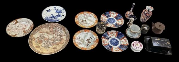 Two Japanese Imari decorated plates, diameter 22cm, a blue and white Japanese floral decorated