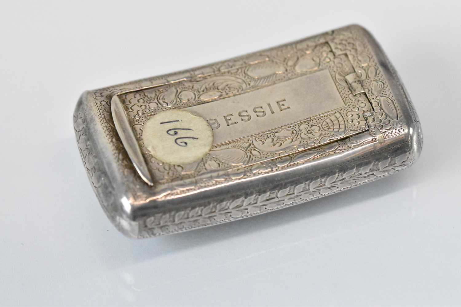 THOMAS BARTLEET; a George III hallmarked silver curved snuff box with engraved decoration 'Bessie' - Image 2 of 4