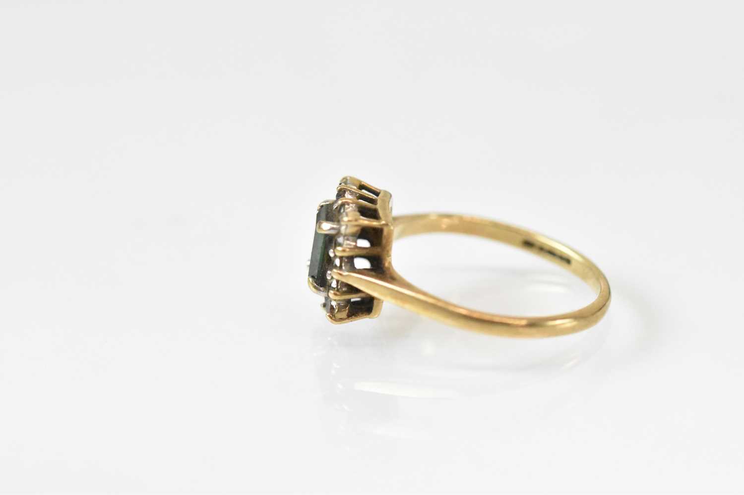 A 9ct yellow gold dress ring, size K/L, approx 2.2g. - Image 2 of 3