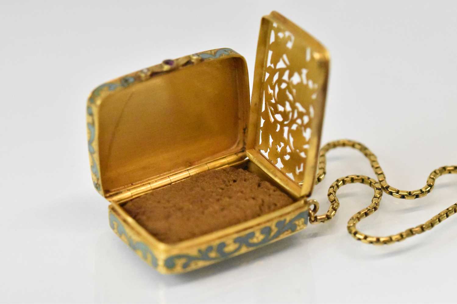 A yellow metal and turquoise enamel vinaigrette with pierced gilt interior and thumbpiece set with - Image 3 of 3