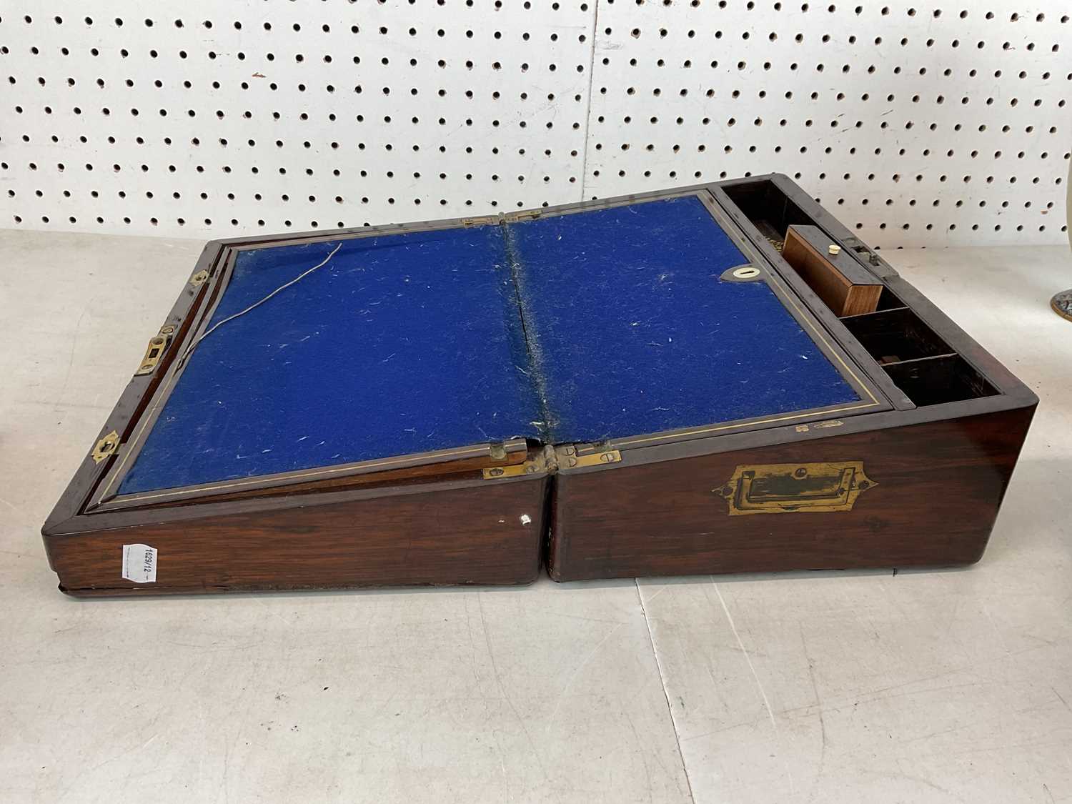 A 19th century rosewood and mother of pearl inlaid writing slope for restoration. - Image 2 of 3