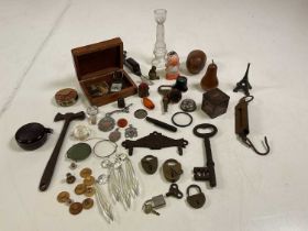 An interesting group of collectors' items including wick trimmers, miniature tin, bottle opener,