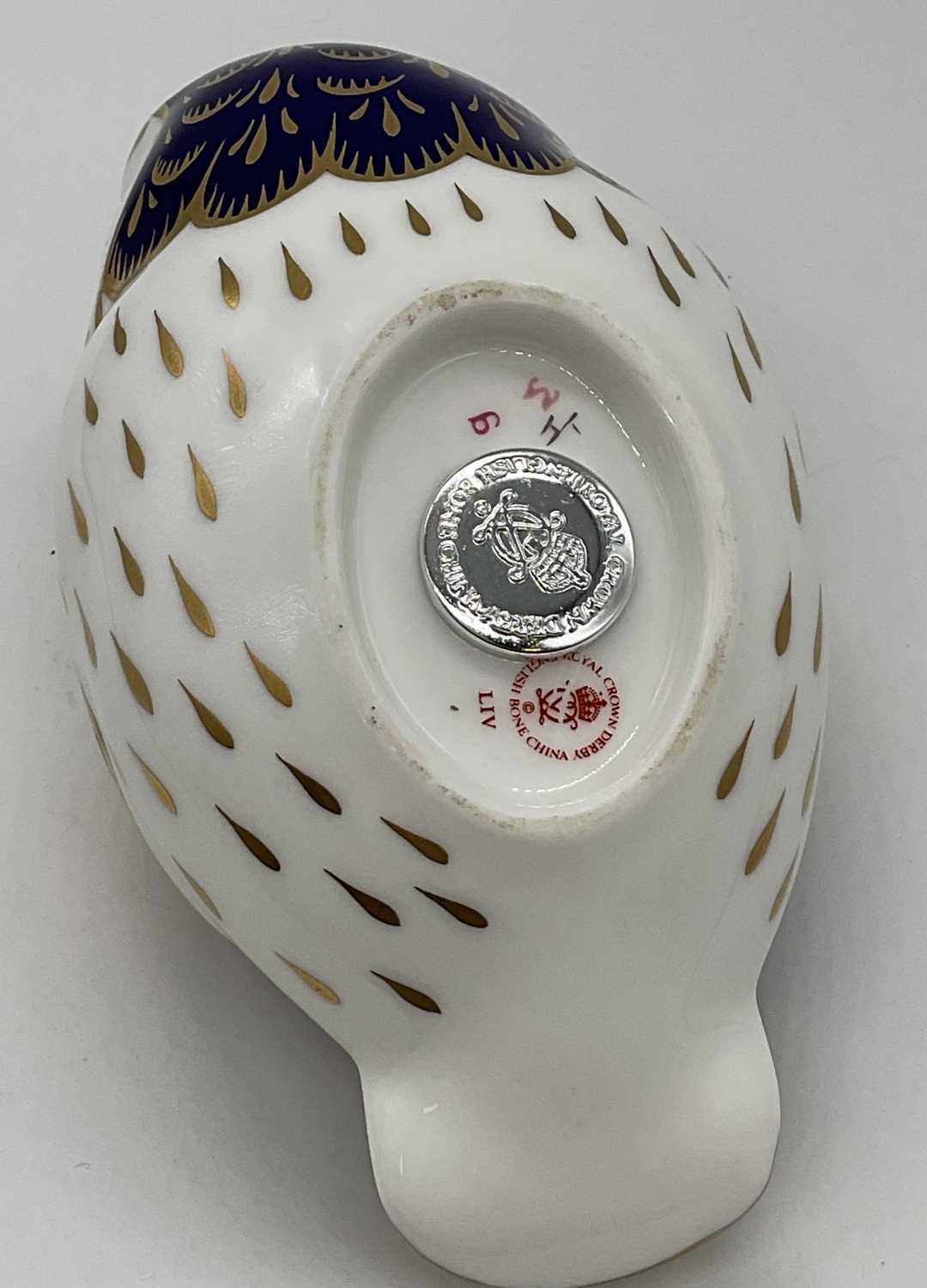 ROYAL CROWN DERBY; paperweights bird models comprising 'Blue Jay' with gold stopper, 'Waxwing' - Image 7 of 9
