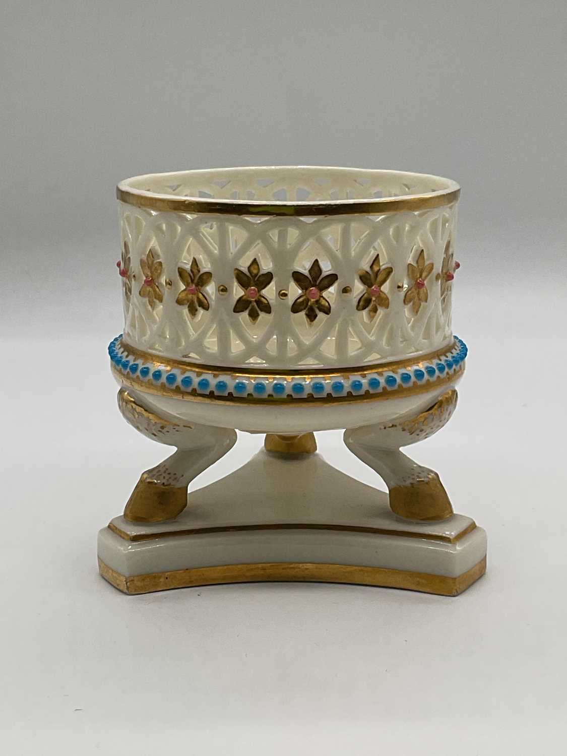 GRAINGER & CO, WORCESTER; a small reticulated pot raised on three goat hoof supports and - Image 2 of 4