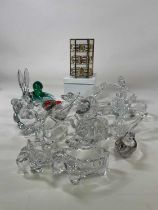 A collection of Vannes and Crystal D'Arques glass animals, twelve Paragon commemorative miniature