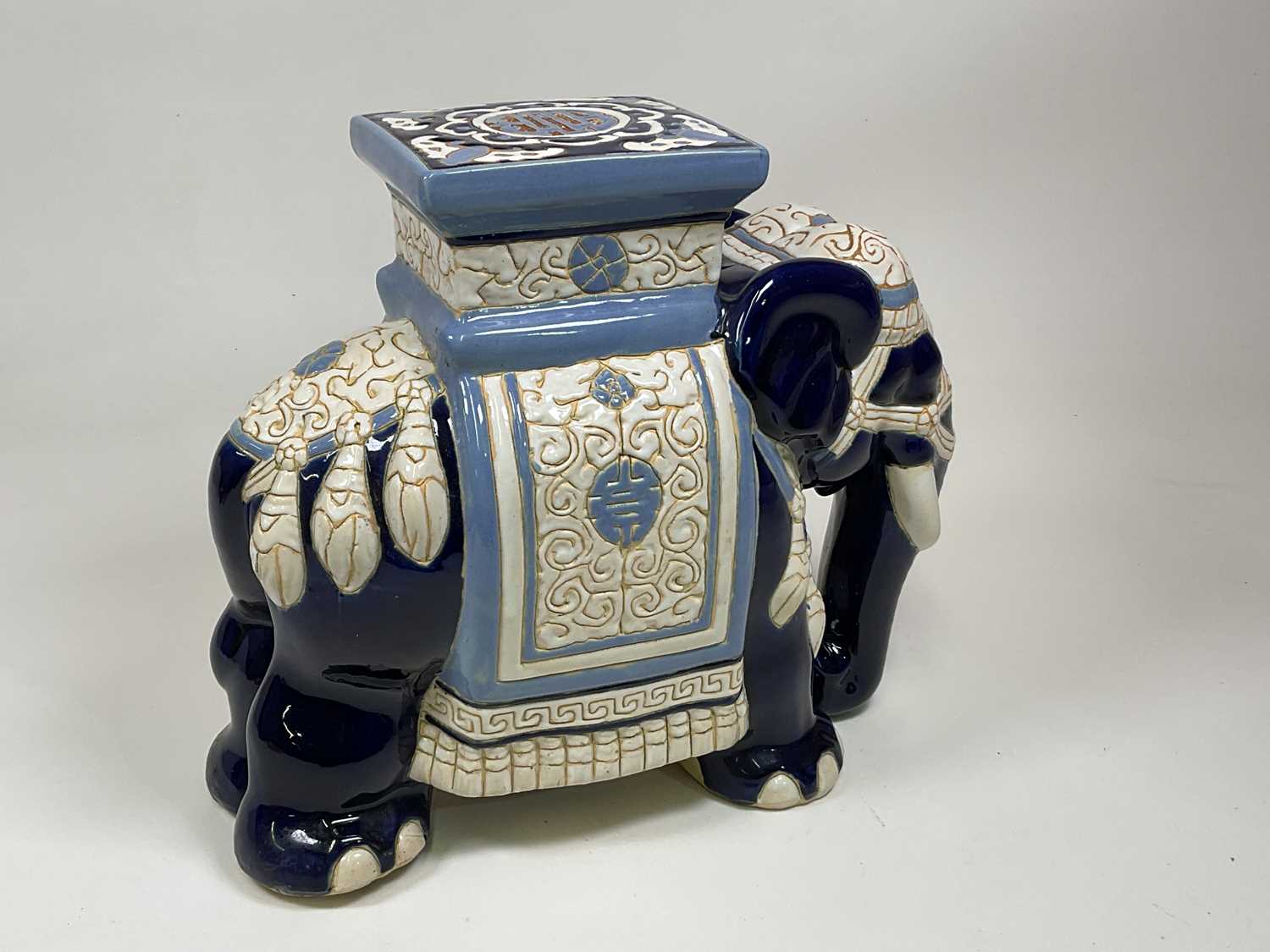 A ceramic elephant plant stand, height 42cm. - Image 3 of 3