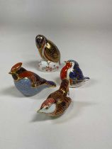 ROYAL CROWN DERBY; a collection of bird paperweights with stoppers, comprising Wren (with box),