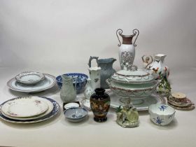A quantity of assorted ceramics, including Royal Crown Derby, Wedgwood, Aynsley, Franklin Mint etc.