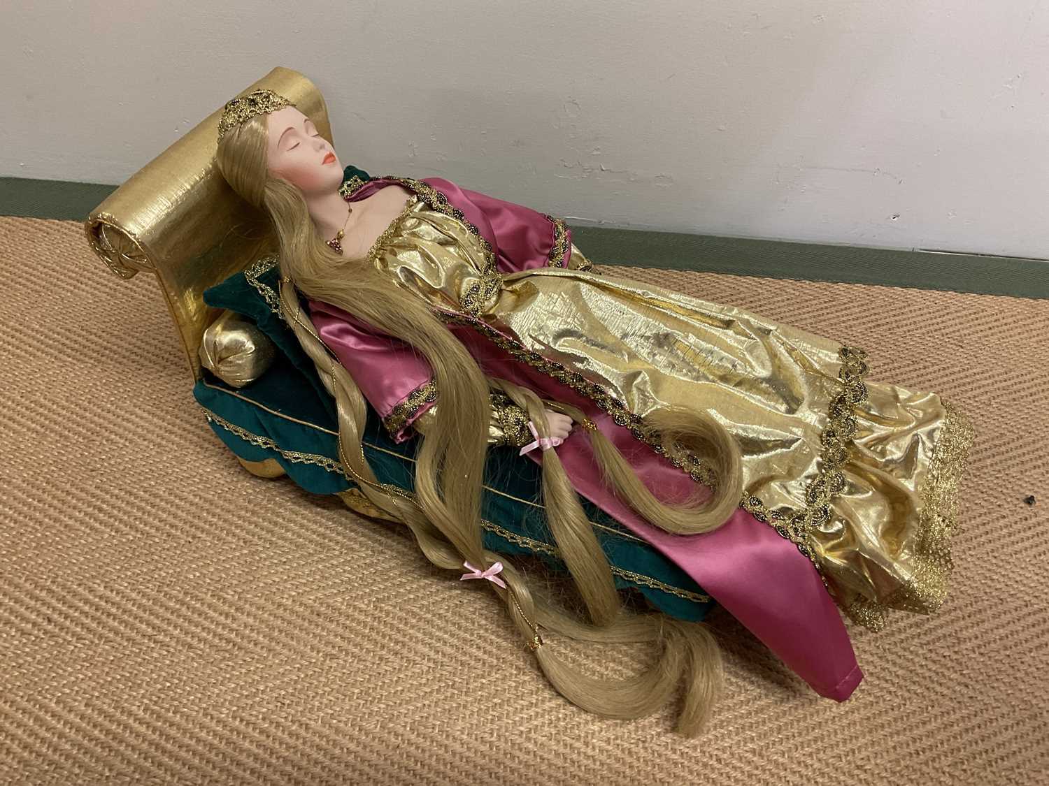 DANBURY MINT; a large Sleeping Beauty doll issued 1980-1989 with certificate, original couch and - Image 2 of 4