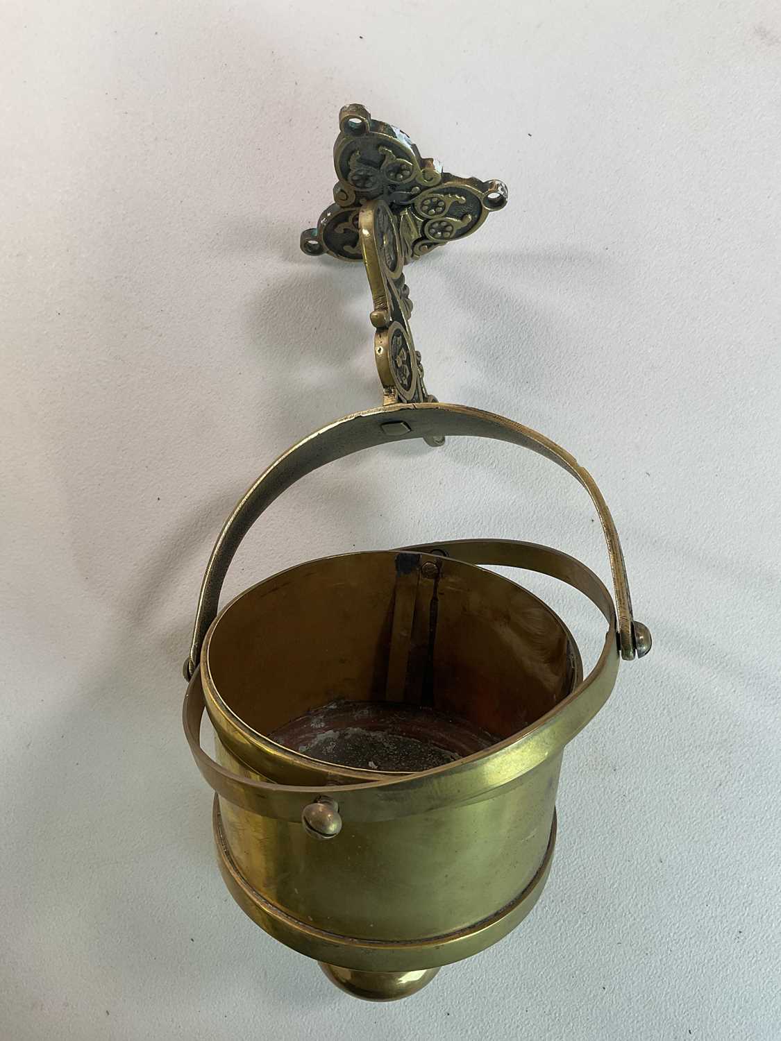 A counter weight cantilever ship's brass candle holder designed to swivel and stay level with the - Image 4 of 5