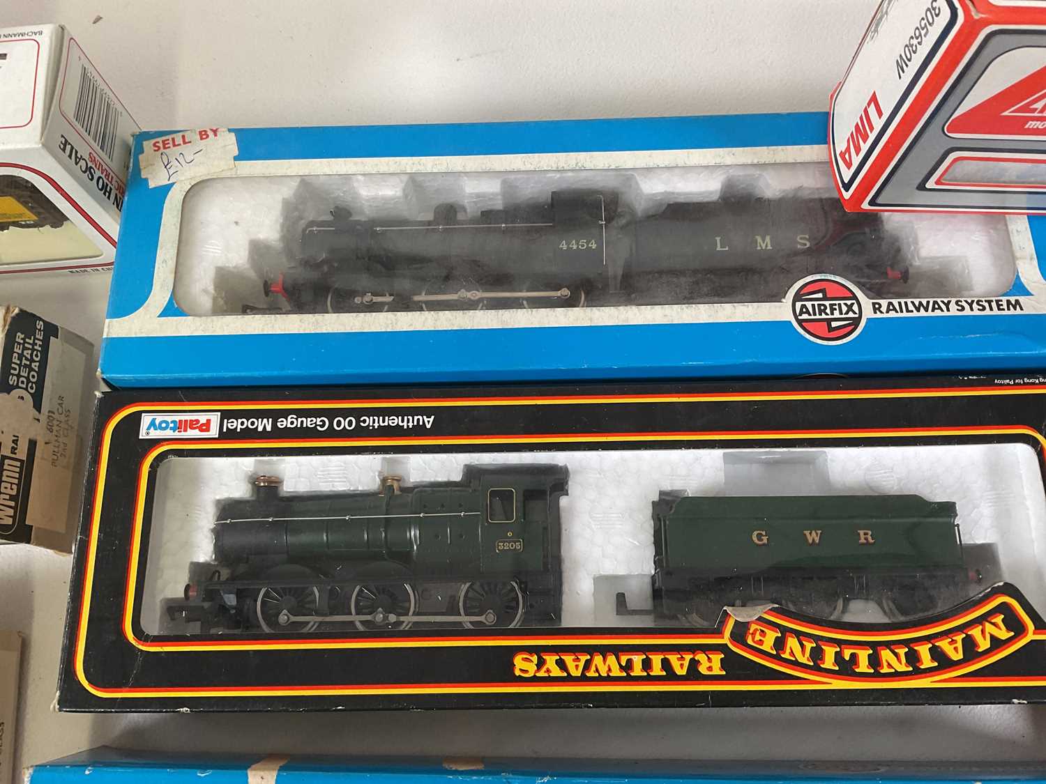 A large collection of Wrenn, Airfix, Bachmann and Lima trains, including a Wrenn Dorchester ( - Image 7 of 13