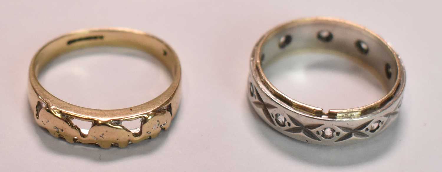 A 9ct yellow gold ring decorated with elephants, size K, a 9ct yellow gold single earring ( - Image 2 of 3