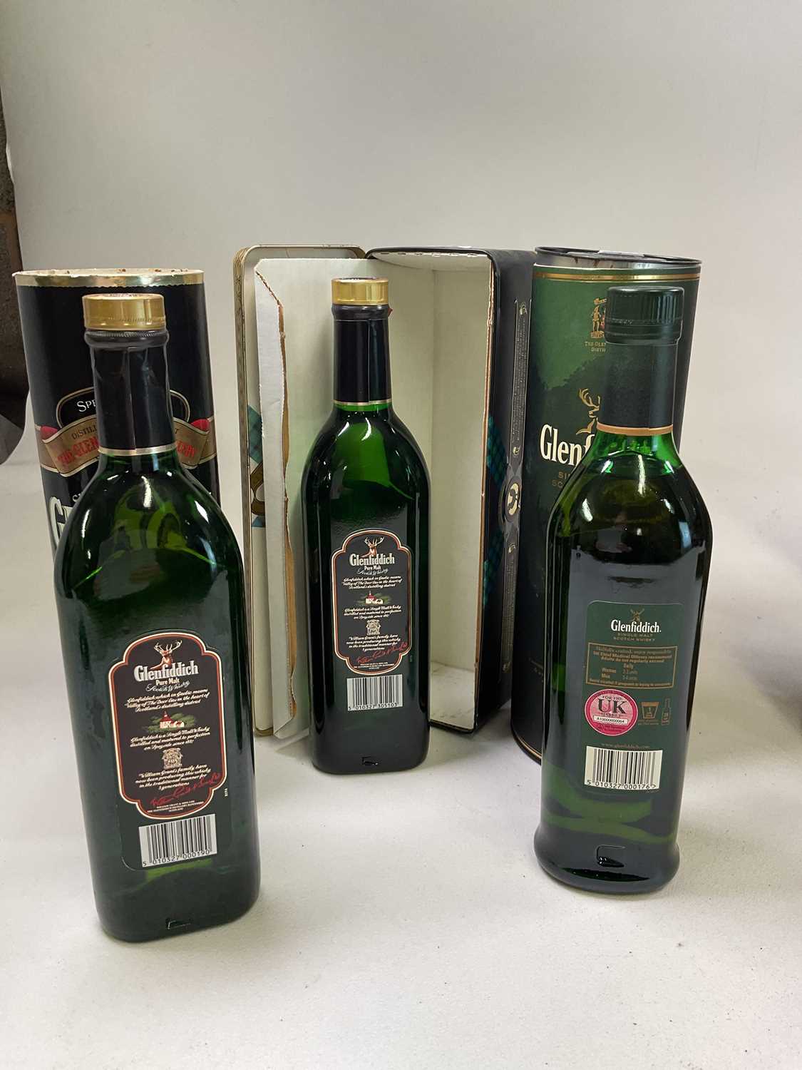 WHISKY; two bottles of Glenfiddich Special Old Reserve Single Malt Scotch whisky, one in a - Image 2 of 2