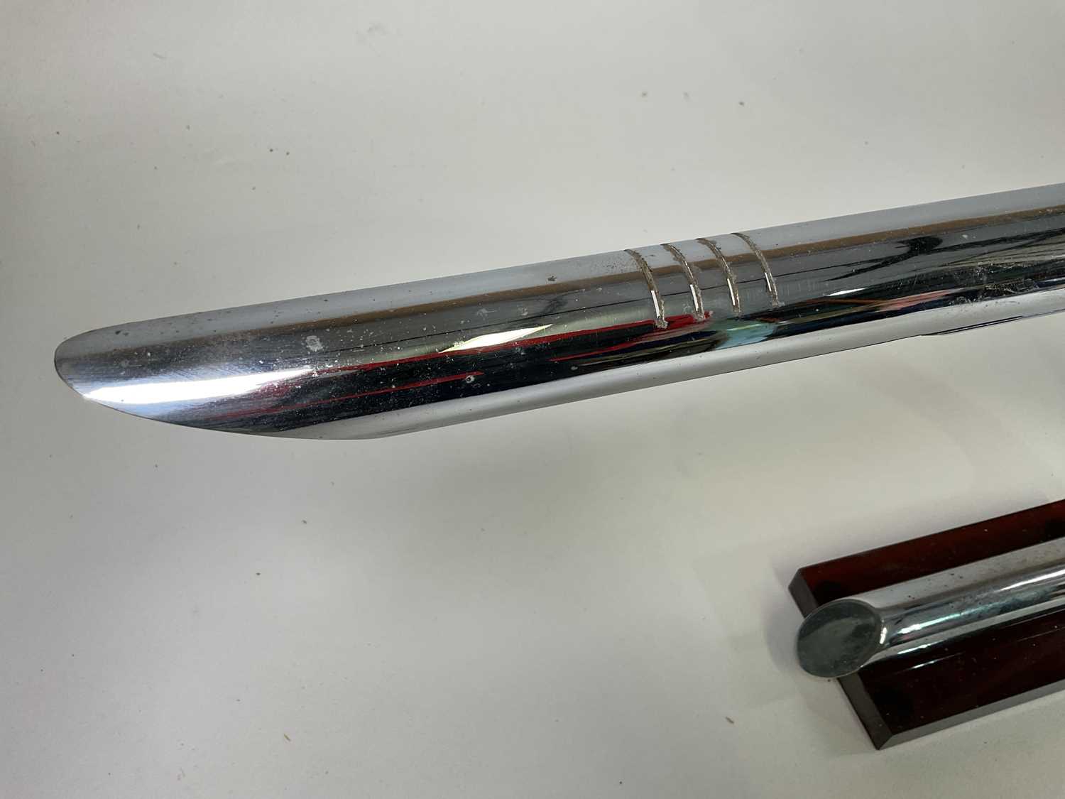 A mid 20th century Italian tubular chrome desk lamp with amber lucite base, height 34cm, length - Image 3 of 3