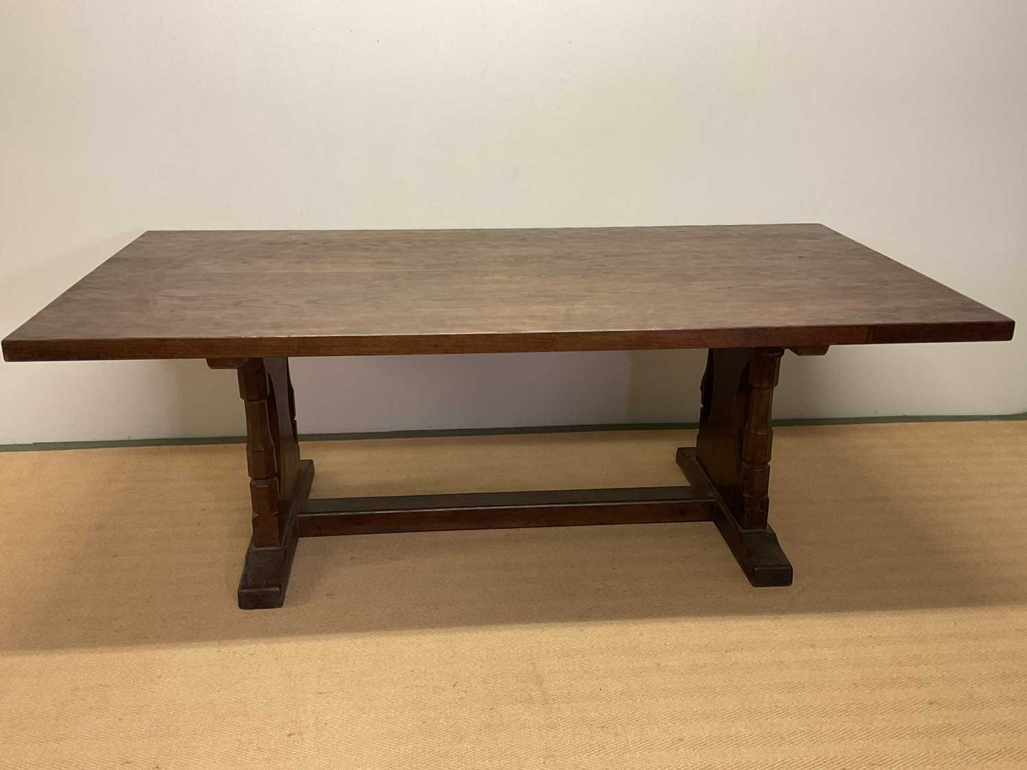 ROBERT 'MOUSEMAN' THOMPSON (1876-1955); an English oak refectory table made for King's College, - Bild 7 aus 9
