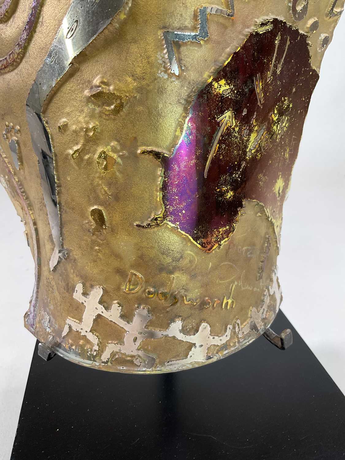 † DAVID DODSWORTH; a contemporary glass sculpture inspired by prehistoric cave paintings on a - Image 3 of 6