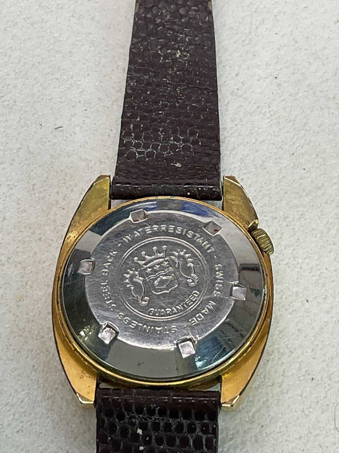 A vintage automatic Sicura gentleman's wristwatch, with a boxed quartz Tissot lady's watch T830/ - Image 3 of 10
