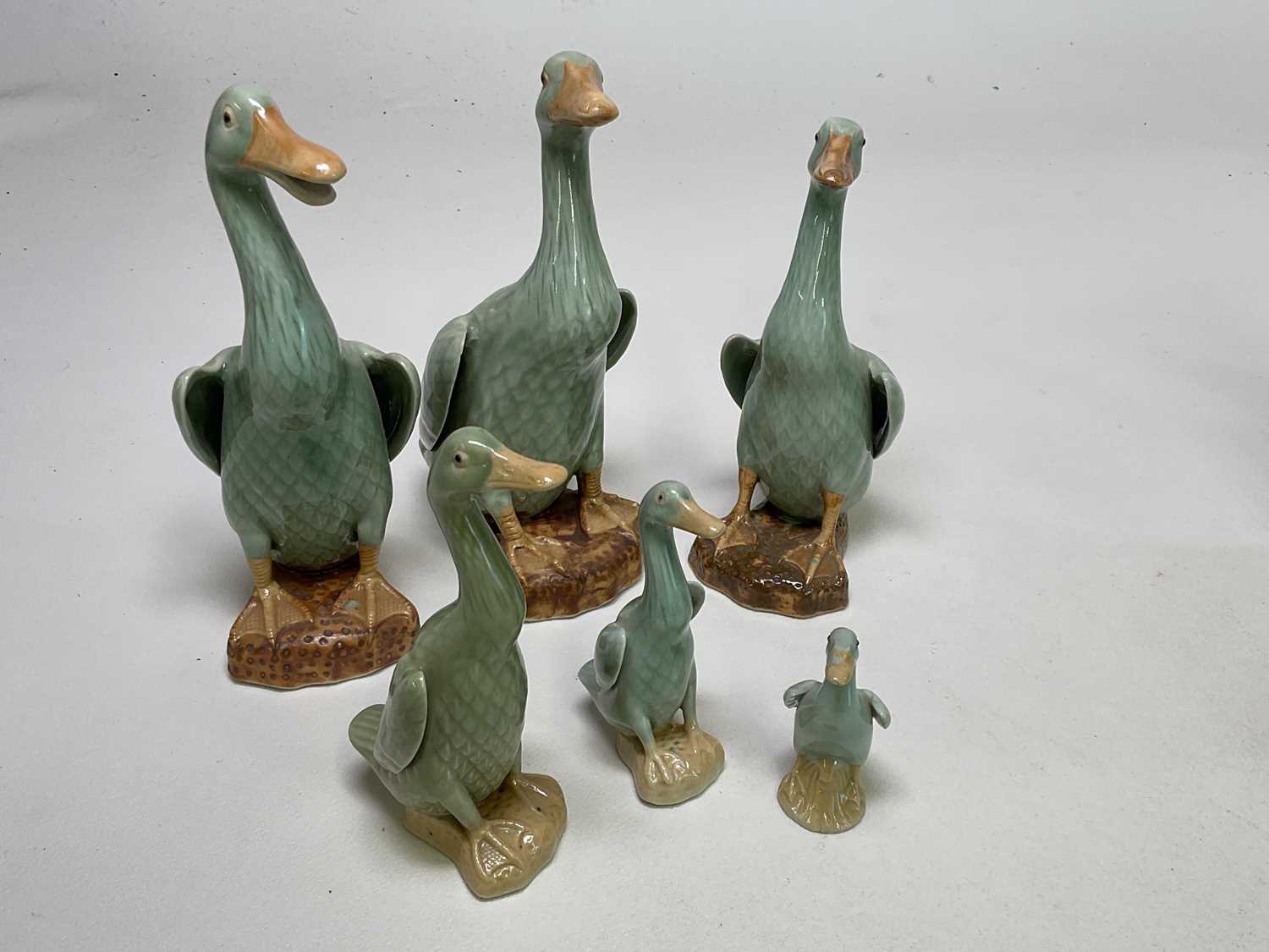 Contemporary Chinese ceramics including a pair of Dogs of Fo and one other, height 26cm and a set of - Image 3 of 4