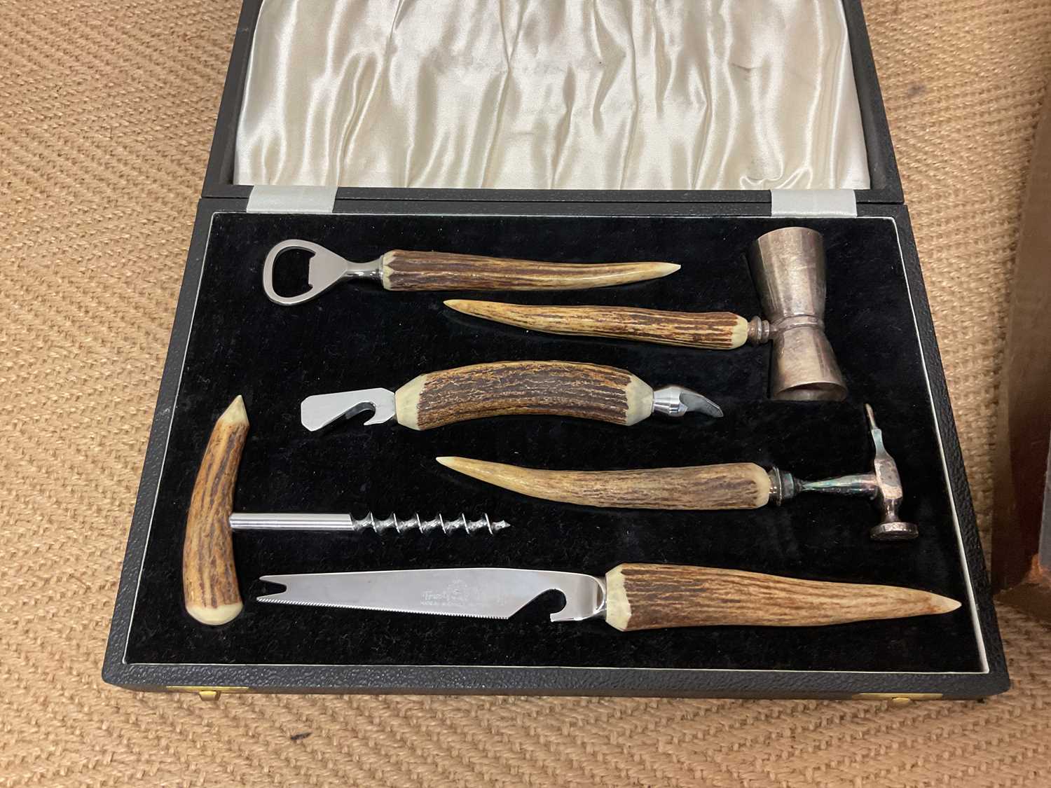 A canteen of cutlery and a bar set with deer horn handles, contained in two presentation boxes. - Image 2 of 3